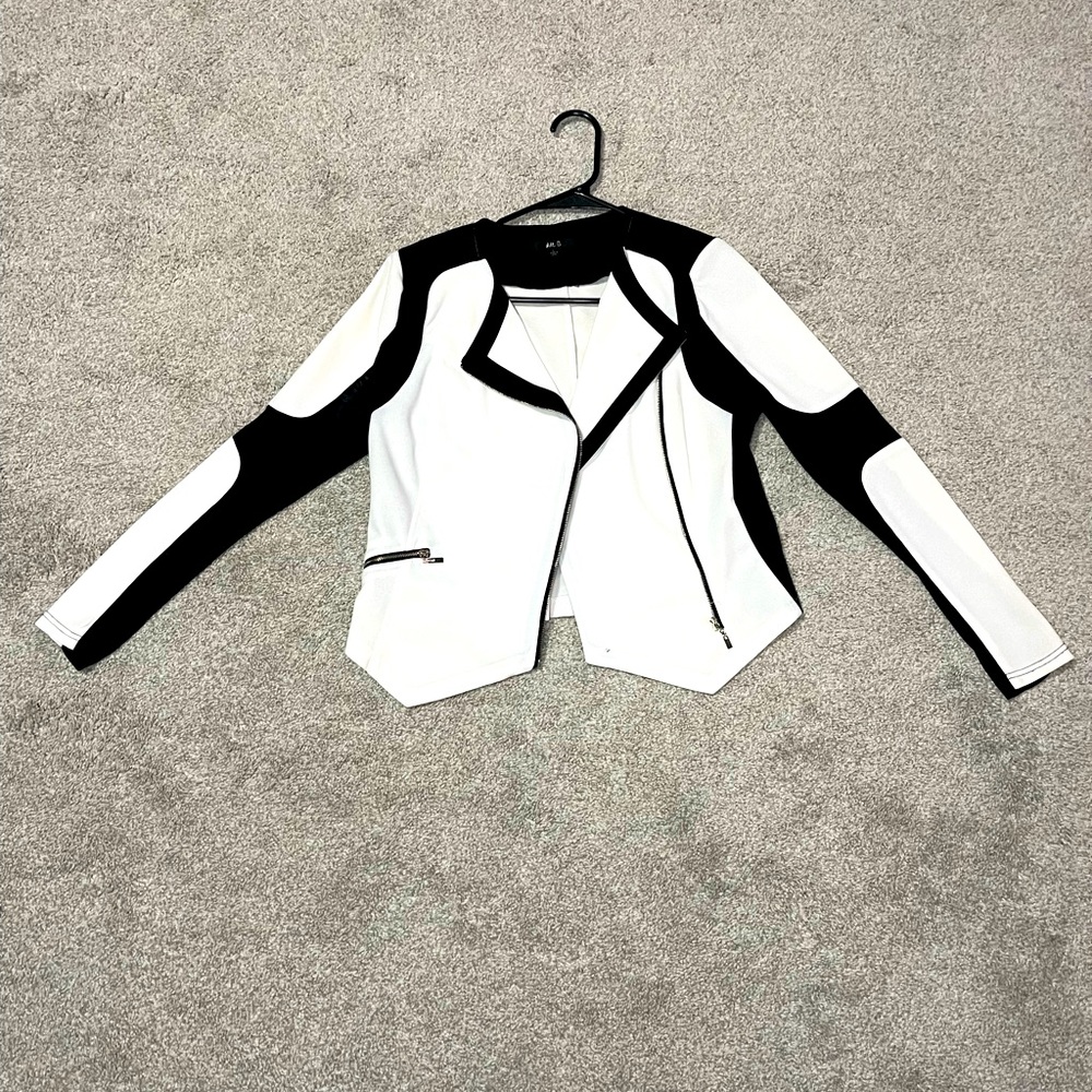 Black and white crossover zip up blazer (size large)